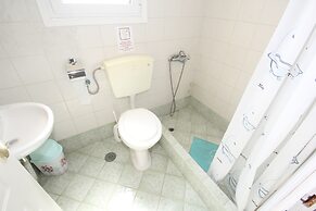 Room in Apartment - Pelagos Studios by Frangki 3