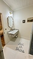The Rockhound Boutique Hotel