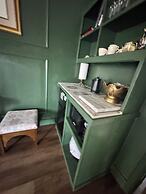 The Rockhound Boutique Hotel