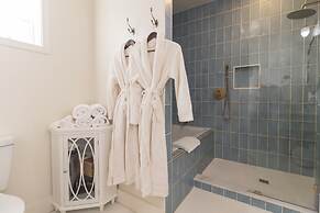 The Rockhound Boutique Hotel