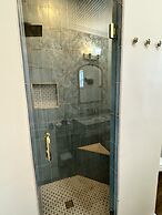 The Rockhound Boutique Hotel