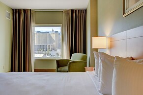 Sapphire Skyline Premium Suite