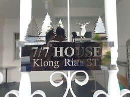 7-7 House Classic House for Family