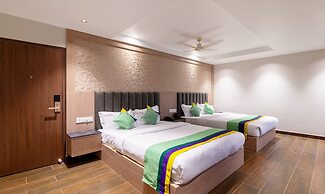 Treebo Premium New Light Suites