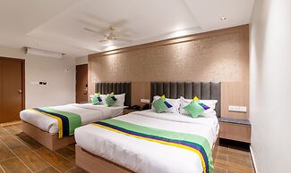 Treebo Premium New Light Suites