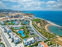 Luxurious Seafront Penthouse