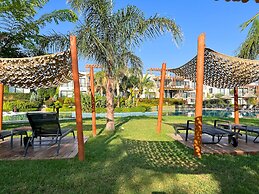 Luxurious Seafront Penthouse