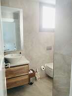 Luxurious Seafront Penthouse