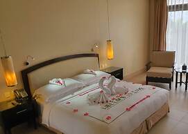 Empress Palace Hotel