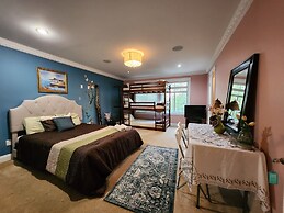 Empress Palace Hotel