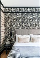 Empress Palace Hotel