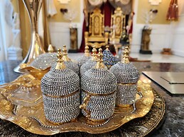 Empress Palace Hotel