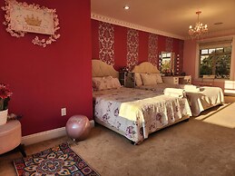 Empress Palace Hotel