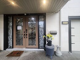 Empress Palace Hotel