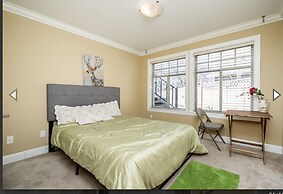 Empress Palace Hotel