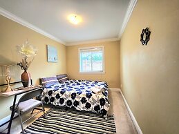 Empress Palace Hotel