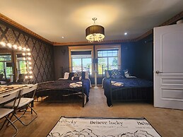 Empress Palace Hotel