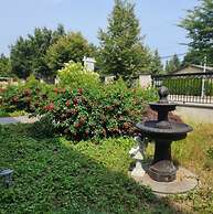 Empress Palace Hotel