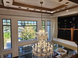 Empress Palace Hotel