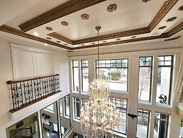 Empress Palace Hotel