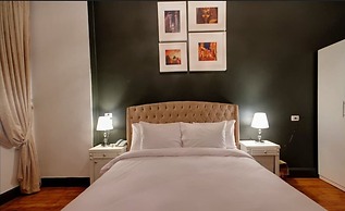 Empress Palace Hotel