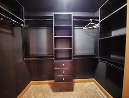 Empress Palace Hotel