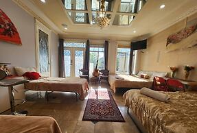 Empress Palace Hotel