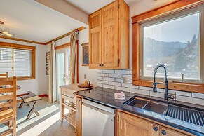 Spacious Ouray Townhome - Walk to Hot Springs!