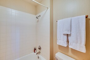 Spacious Ouray Townhome - Walk to Hot Springs!