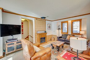 Spacious Ouray Townhome - Walk to Hot Springs!