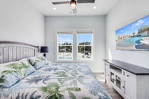 Ahoy Matey Sp151 4 Bedroom Home by RedAwning