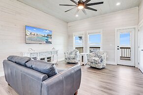 Ahoy Matey Sp151 4 Bedroom Home by RedAwning