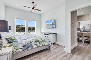 Ahoy Matey Sp151 4 Bedroom Home by RedAwning