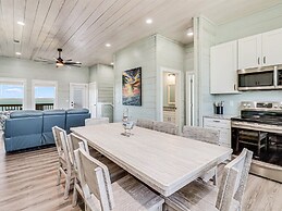 Anchors Away 159sp 4 Bedroom Home by RedAwning