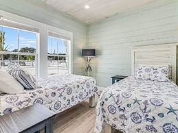 Anchors Away 159sp 4 Bedroom Home by RedAwning