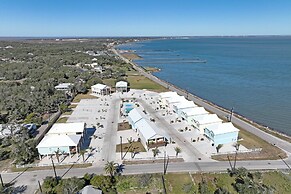 Casa Grande Sp131 5 Bedroom Home by RedAwning