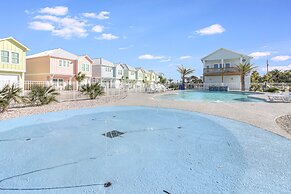 Casa Grande Sp131 5 Bedroom Home by RedAwning