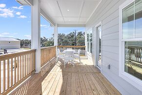 Casa Grande Sp131 5 Bedroom Home by RedAwning