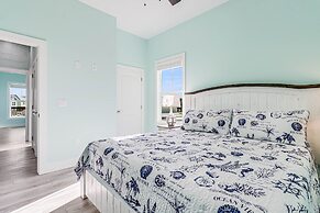 Casa Grande Sp131 5 Bedroom Home by RedAwning