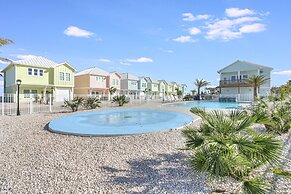 Casa Grande Sp131 5 Bedroom Home by RedAwning