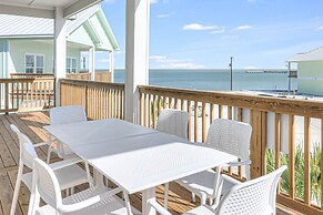 Casa Grande Sp131 5 Bedroom Home by RedAwning