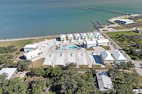 Casa Grande Sp131 5 Bedroom Home by RedAwning