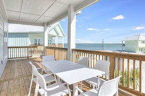 Casa Grande Sp131 5 Bedroom Home by RedAwning