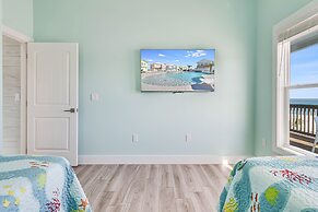 Casa Grande Sp131 5 Bedroom Home by RedAwning