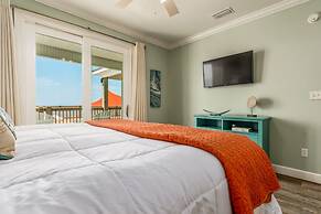 Grace Wins - 2335 Bienville 4 Bedroom Home by RedAwning