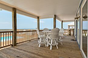 Grace Wins - 2335 Bienville 4 Bedroom Home by RedAwning