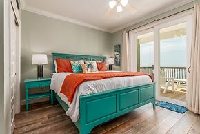 Grace Wins - 2335 Bienville 4 Bedroom Home by RedAwning