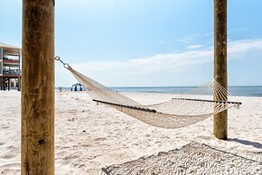 Grace Wins - 2335 Bienville 4 Bedroom Home by RedAwning