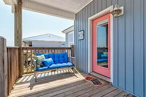 Grace Wins - 2335 Bienville 4 Bedroom Home by RedAwning