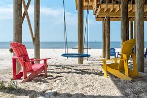 Grace Wins - 2335 Bienville 4 Bedroom Home by RedAwning